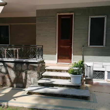 Luisa Oda ve Kahvaltı Sperlonga