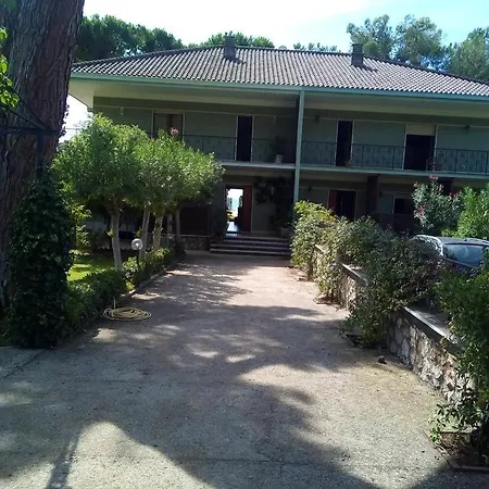 Luisa Oda ve Kahvaltı