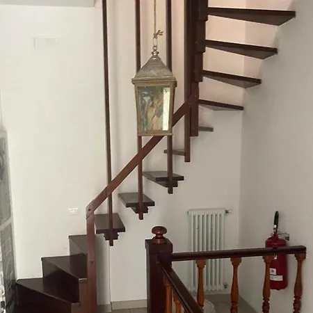 Oda ve Kahvaltı Luisa Sperlonga