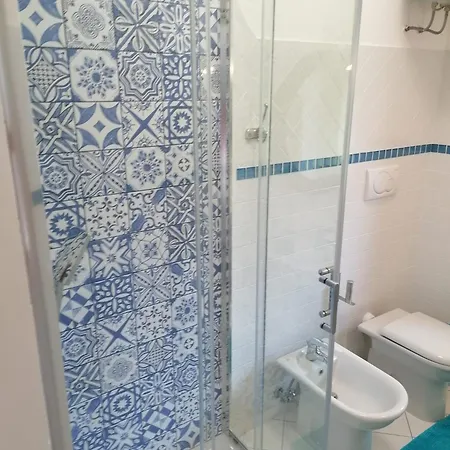 Luisa Oda ve Kahvaltı 4*