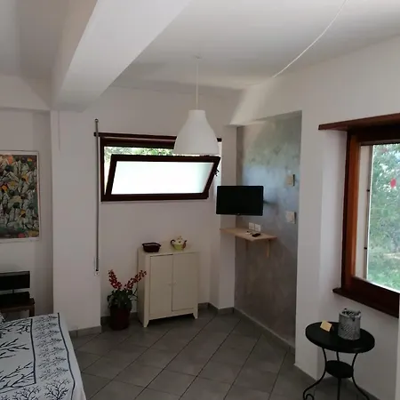 Luisa Oda ve Kahvaltı Sperlonga