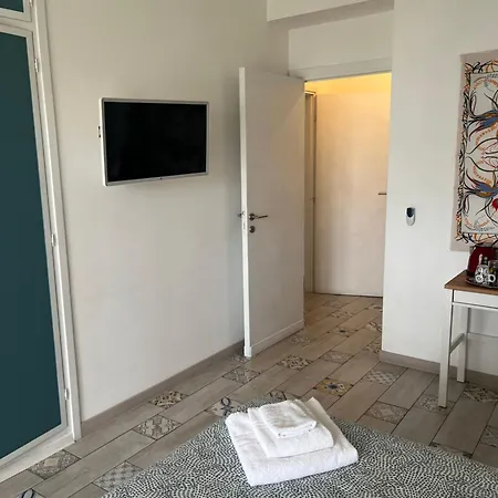Luisa Oda ve Kahvaltı Sperlonga