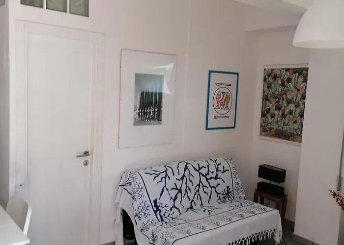 לינה וארוחת בוקר Luisa ספרלונגה